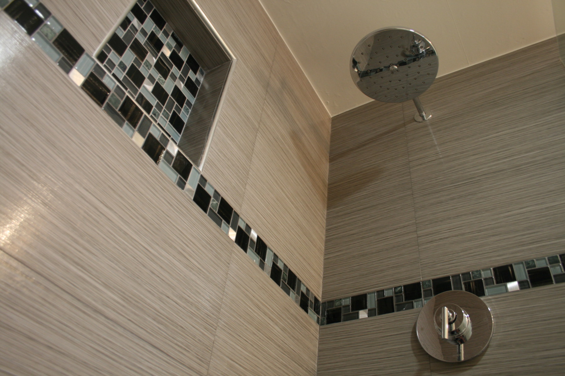 Mosaic Wall Tile in Shower