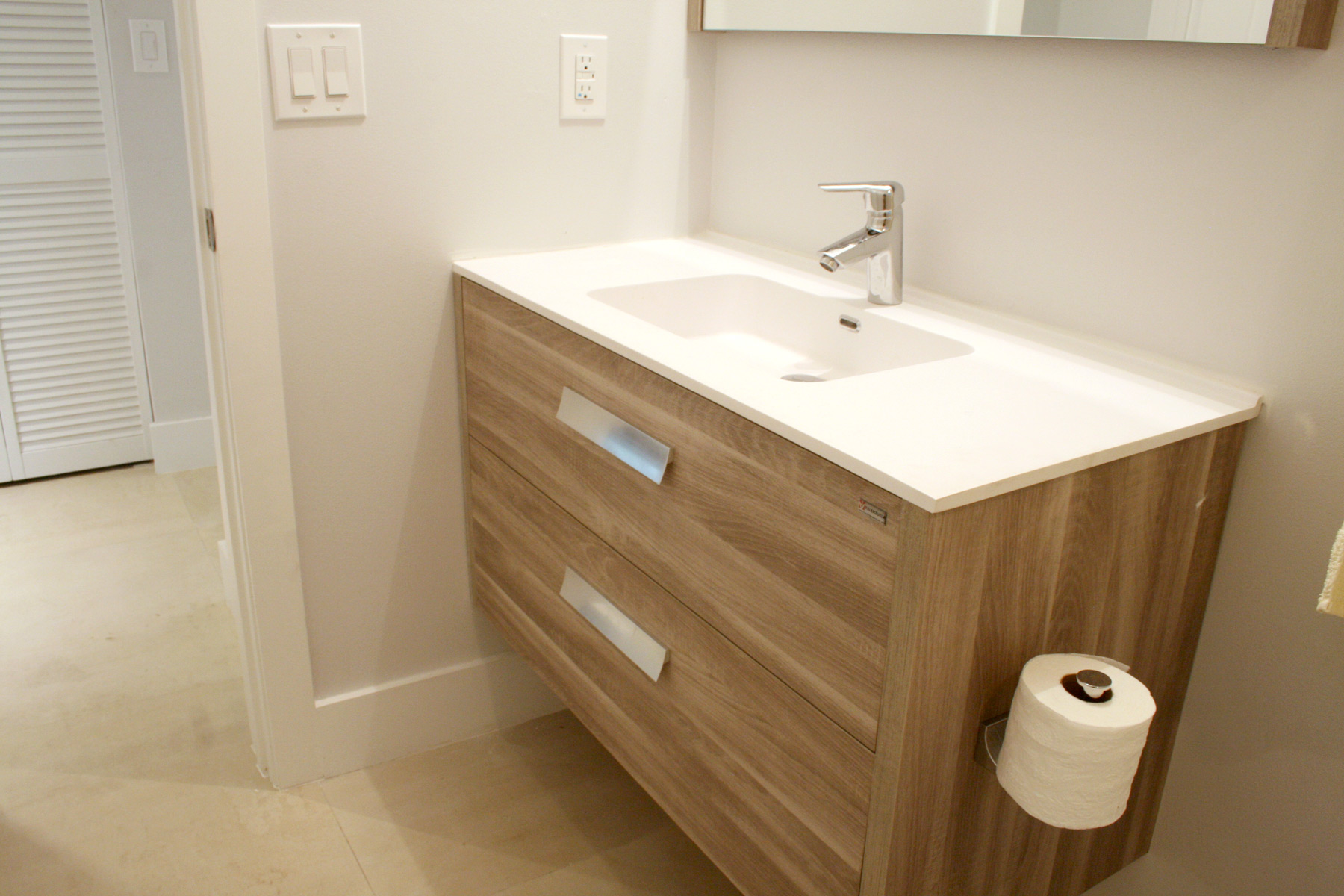 New Hallway Bathroom Wall-Mounted Vanity