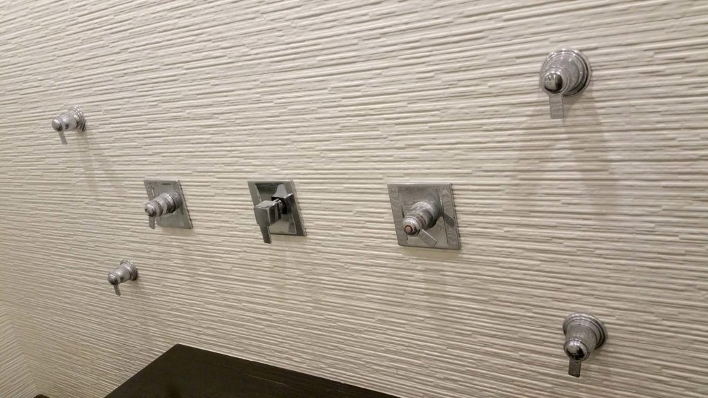Bench & center controls