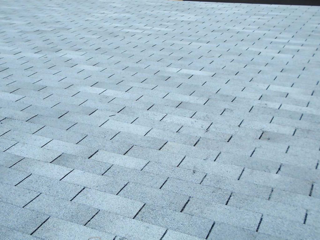 New 3-tab shingle roof in white