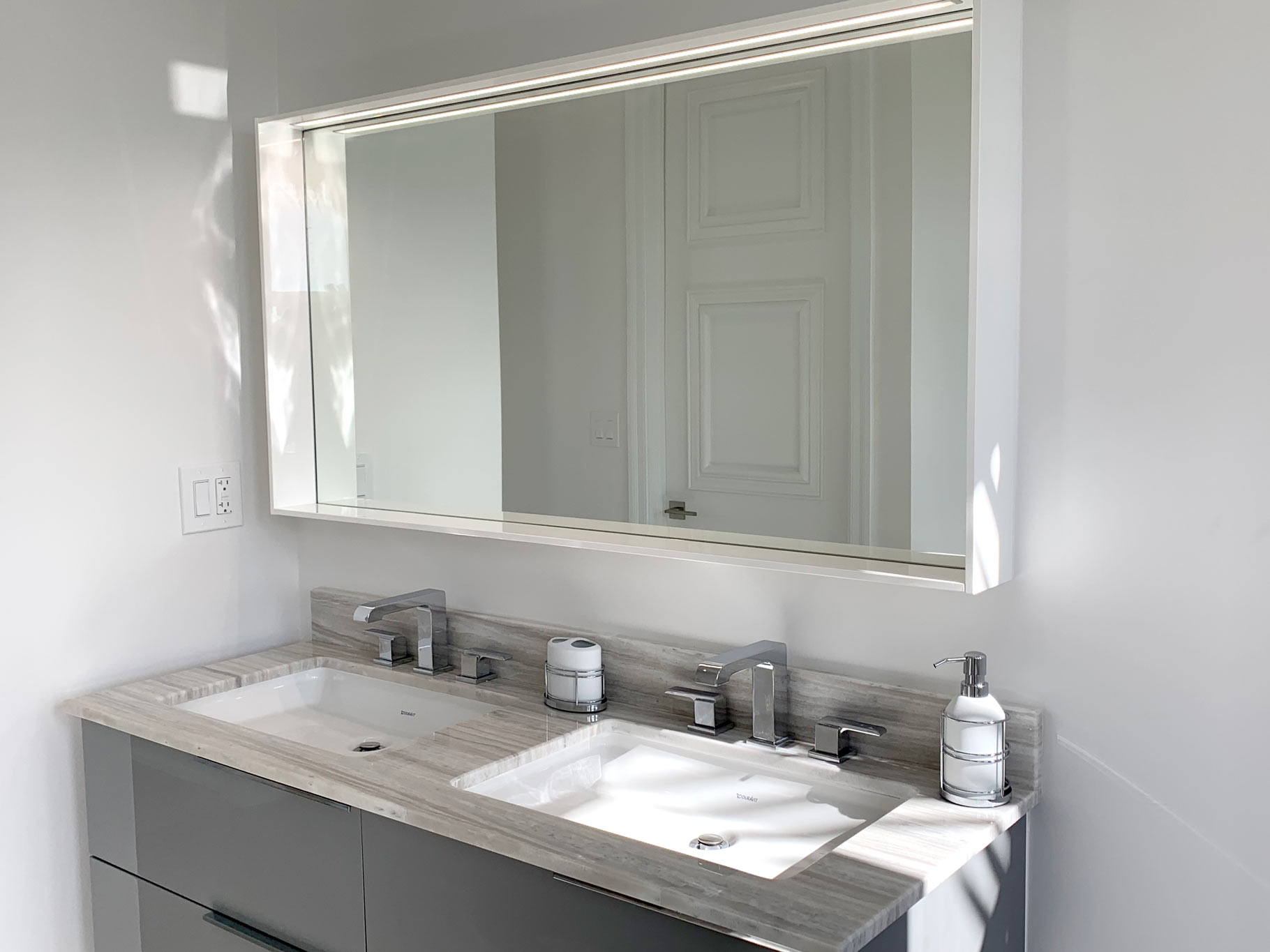 New floating double vanity and wall mounted vanity mirror with lights